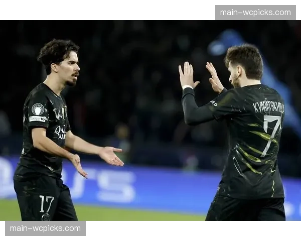 巴黎圣日耳曼公布欧冠次回合大名单，联赛预计将轮换部分防线球员